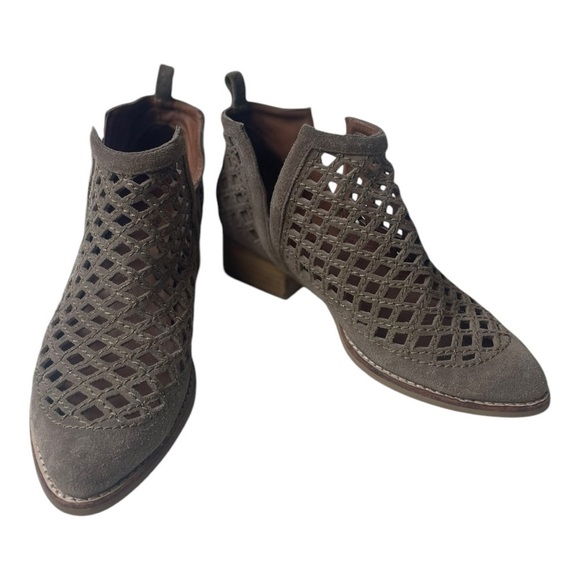 Jeffrey Campbell Women’s Taggart Tan Suede Open Weave Pull On  Ankle Boots - Picture 2 of 8